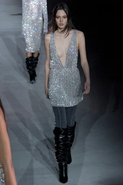 Look 105